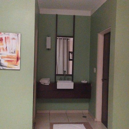 Movie Inn Motel E Hospedagem (Adults Only) Ribeirão Preto Zewnętrze zdjęcie